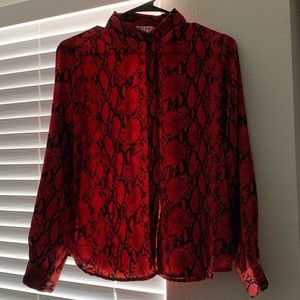 Button up, Snake skin blouse